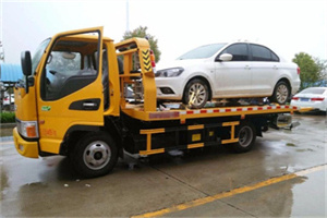 喀什地区附近拖车救援24小时服务热线